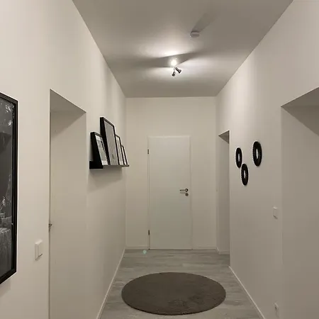 Place to sleep - Kassel: Direkt an der Uni Exterior foto