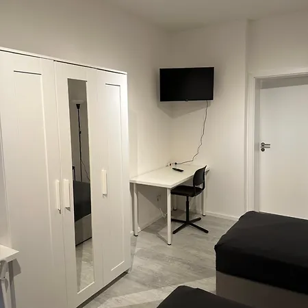Place to sleep - Kassel: Direkt an der Uni Exterior foto