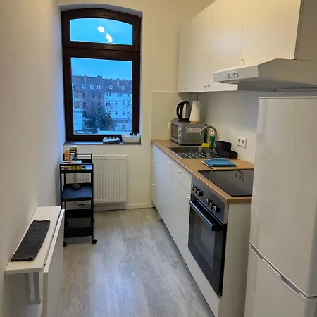 Place to sleep - Kassel: Direkt an der Uni Exterior foto
