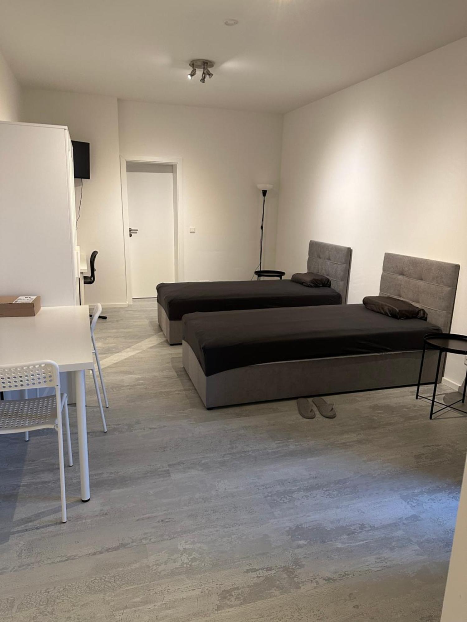 Place To Sleep - Kassel: Direkt An Der Uni Apartment