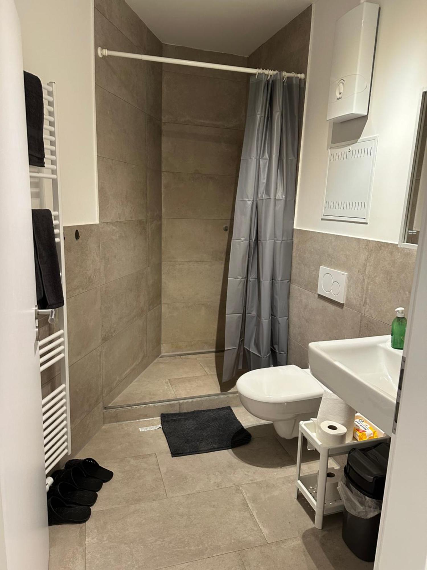 Place To Sleep - Kassel: Direkt An Der Uni * Kassel